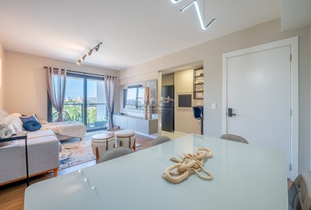 Apartamento com 74m², 2 quartos, 1 suíte, 2 vagas, no bairro Petrópolis em Porto Alegre