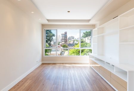 Apartamento com 90m², 3 quartos, 1 suíte, 2 vagas, no bairro Auxiliadora em Porto Alegre