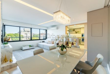 Apartamento com 102m², 3 quartos, 1 suíte, 2 vagas, no bairro Passo da Areia em Porto Alegre