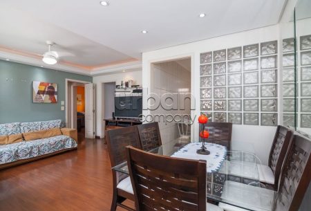Apartamento com 73m², 2 quartos, 1 vaga, no bairro Auxiliadora em Porto Alegre