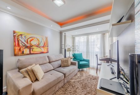 Apartamento com 68m², 2 quartos, 1 suíte, 1 vaga, no bairro Passo da Areia em Porto Alegre