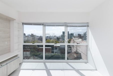 Apartamento com 47m², 1 quarto, 1 vaga, no bairro Mont Serrat em Porto Alegre