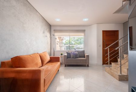 Casa com 149m², 3 quartos, 1 suíte, 2 vagas, no bairro Jardim Sabará em Porto Alegre