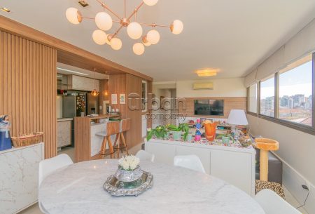 Apartamento com 90m², 2 quartos, 2 suítes, 2 vagas, no bairro Petrópolis em Porto Alegre