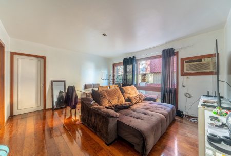 Apartamento com 120m², 3 quartos, 2 vagas, no bairro Auxiliadora em Porto Alegre