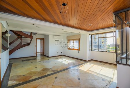Cobertura com 262m², 3 quartos, 1 suíte, 2 vagas, no bairro Menino Deus em Porto Alegre