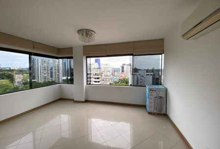 Apartamento com 92m², 3 quartos, 1 suíte, 4 vagas, no bairro Petrópolis em Porto Alegre