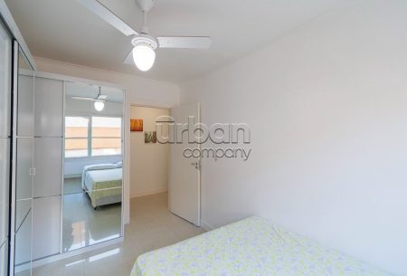 Cobertura com 196m², 4 quartos, 1 suíte, 2 vagas, no bairro Moinhos de Vento em Porto Alegre