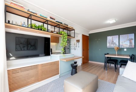 Apartamento com 55m², 2 quartos, 1 vaga, no bairro Partenon em Porto Alegre