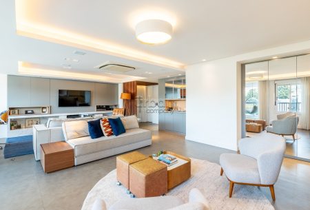 Apartamento com 162m², 3 quartos, 3 suítes, 2 vagas, no bairro Central Parque em Porto Alegre