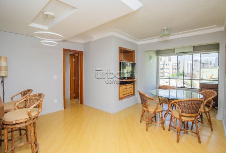 Apartamento com 84m², 3 quartos, 1 suíte, 1 vaga, no bairro Boa Vista em Porto Alegre