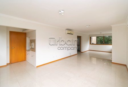 Apartamento com 144m², 3 quartos, 1 suíte, 2 vagas, no bairro Auxiliadora em Porto Alegre