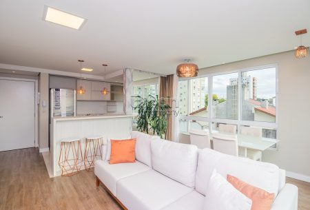 Apartamento com 73m², 2 quartos, 1 suíte, 2 vagas, no bairro Passo da Areia em Porto Alegre