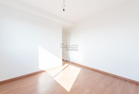 Apartamento com 56m², 2 quartos, 1 suíte, 1 vaga, no bairro Passo da Areia em Porto Alegre
