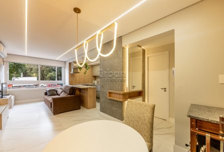 Apartamento com 81m², 3 quartos, 1 suíte, 2 vagas, no bairro Jardim Lindóia em Porto Alegre
