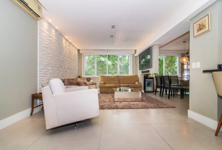 Apartamento com 131m², 3 quartos, 3 suítes, 1 vaga, no bairro Auxiliadora em Porto Alegre