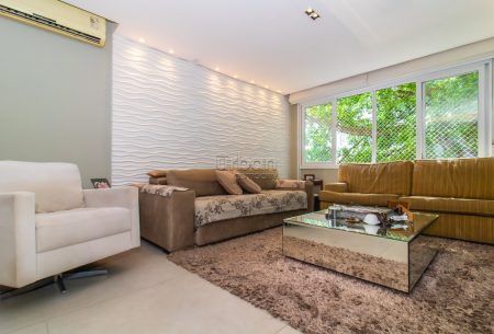 Apartamento com 131m², 3 quartos, 3 suítes, 1 vaga, no bairro Auxiliadora em Porto Alegre