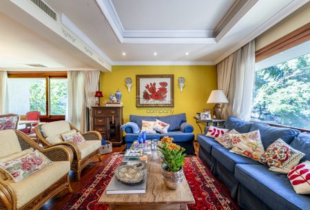 Apartamento com 246m², 3 quartos, 1 suíte, 2 vagas, no bairro Petrópolis em Porto Alegre