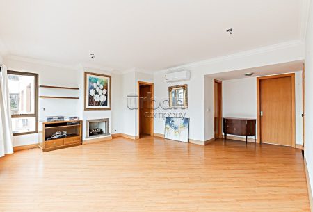 Apartamento com 98m², 3 quartos, 1 suíte, 2 vagas, no bairro Menino Deus em Porto Alegre