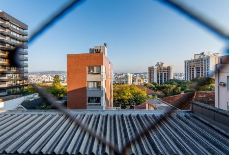Apartamento com 168m², 3 quartos, 3 suítes, 3 vagas, no bairro Rio Branco em Porto Alegre