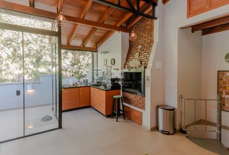 Cobertura com 121m², 1 quarto, 1 suíte, 2 vagas, no bairro Moinhos de Vento em Porto Alegre