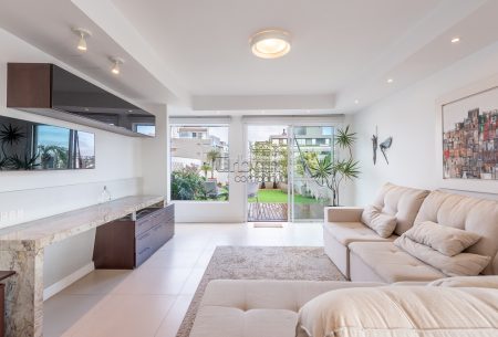 Cobertura Horizontal com 144m², 1 quarto, 1 suíte, 2 vagas, no bairro Jardim Europa em Porto Alegre