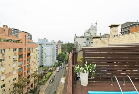 Cobertura com 184m², 3 quartos, 1 suíte, 1 vaga, no bairro Boa Vista em Porto Alegre