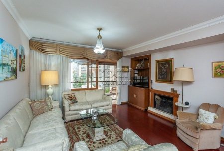 Apartamento com 164m², 3 quartos, 1 suíte, 2 vagas, no bairro Mont Serrat em Porto Alegre