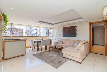 Apartamento com 97m², 3 quartos, 1 suíte, 2 vagas, no bairro Mont Serrat em Porto Alegre