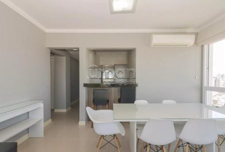 Apartamento com 72m², 2 quartos, 1 suíte, 2 vagas, no bairro Rio Branco em Porto Alegre