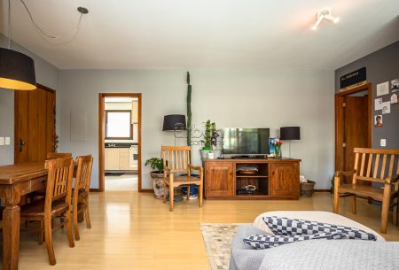 Apartamento com 184m², 3 quartos, 1 suíte, 2 vagas, no bairro Petrópolis em Porto Alegre