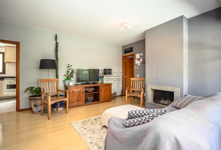Apartamento com 184m², 3 quartos, 1 suíte, 2 vagas, no bairro Petrópolis em Porto Alegre