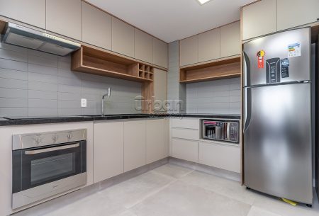 Apartamento com 42m², 1 quarto, 1 vaga, no bairro Partenon em Porto Alegre