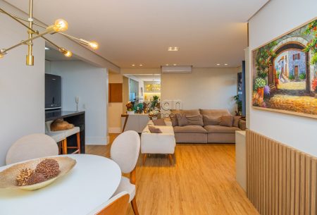 Apartamento com 90m², 3 quartos, 1 suíte, 2 vagas, no bairro Jardim Sabará em Porto Alegre