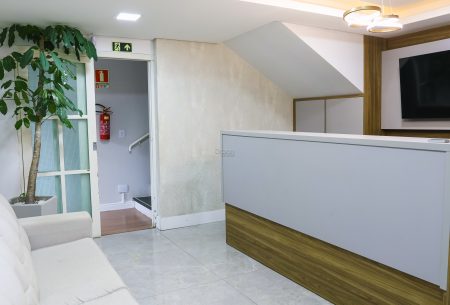 Prédio Comercial com 192m², 1 vaga, no bairro Moinhos de Vento em Porto Alegre