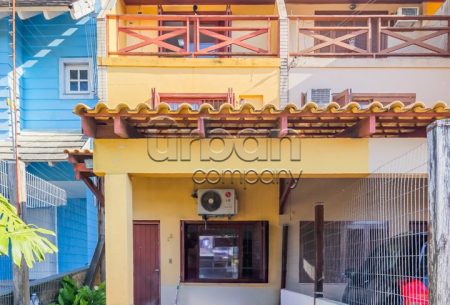 Casa com 107m², 3 quartos, 1 suíte, 2 vagas, no bairro Jardim Planalto em Porto Alegre