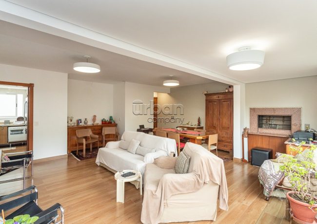 Apartamento com 142m², 3 quartos, 2 vagas, no bairro Petrópolis em Porto Alegre