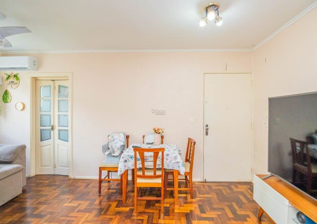 Apartamento com 63m², 2 quartos, 1 vaga, no bairro Petrópolis em Porto Alegre