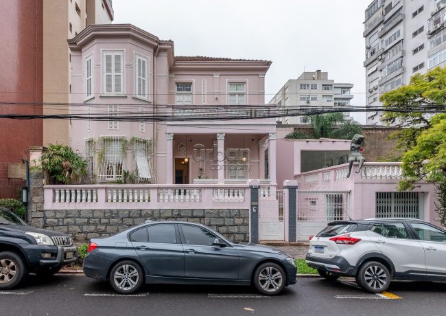 Casa com 556m², 4 quartos, 3 vagas, no bairro Moinhos de Vento em Porto Alegre
