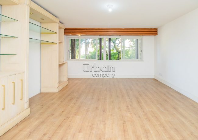 Apartamento com 152m², 3 quartos, 1 suíte, 2 vagas, no bairro Auxiliadora em Porto Alegre