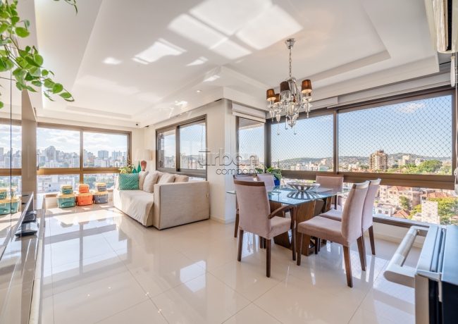 Apartamento com 95m², 2 quartos, 2 suítes, 2 vagas, no bairro Petrópolis em Porto Alegre