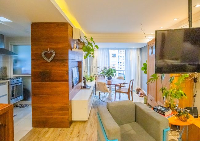 Apartamento com 83m², 3 quartos, 1 suíte, 2 vagas, no bairro Passo da Areia em Porto Alegre