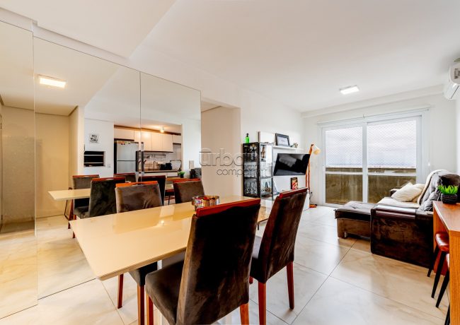 Apartamento com 71m², 2 quartos, 1 suíte, 2 vagas, no bairro Petrópolis em Porto Alegre