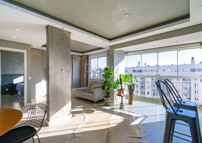 Apartamento com 61m², 2 quartos, 1 vaga, no bairro Passo da Areia em Porto Alegre