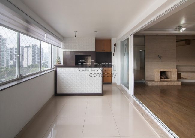 Apartamento com 162m², 3 quartos, 3 suítes, 2 vagas, no bairro Central Parque em Porto Alegre