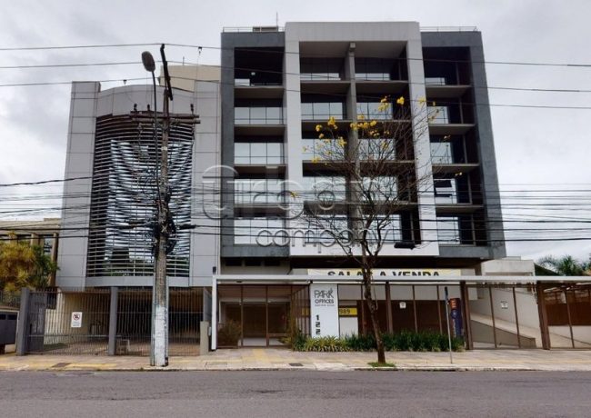 Sala com 38m², 1 vaga, no bairro Menino Deus em Porto Alegre