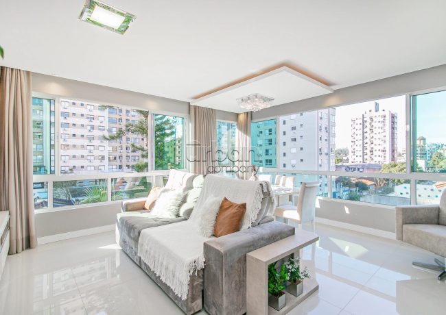 Apartamento com 92m², 3 quartos, 1 suíte, 2 vagas, no bairro Passo da Areia em Porto Alegre