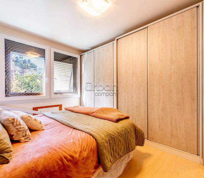 Apartamento com 100m², 3 quartos, 1 suíte, 2 vagas, no bairro Moinhos de Vento em Porto Alegre