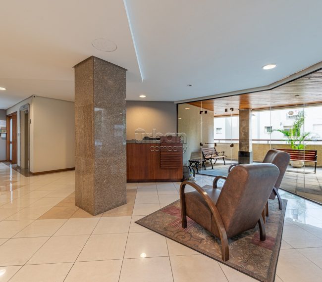 Apartamento com 100m², 3 quartos, 1 suíte, 2 vagas, no bairro Moinhos de Vento em Porto Alegre