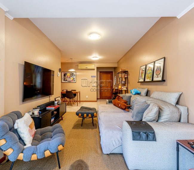 Apartamento com 100m², 3 quartos, 1 suíte, 2 vagas, no bairro Moinhos de Vento em Porto Alegre